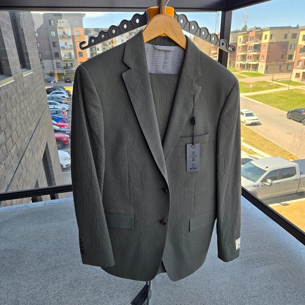 Todd Snyder suit green seersucker (sportcoat tagged 40R / pant tagged 32/32))